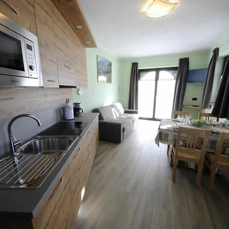 Raggio Di Sole Nuova In Centro Paese Apartment Livigno